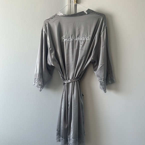 Bridesmaid Robes with pretty lace detail on arms and around bottom. - Picture 2 of 3